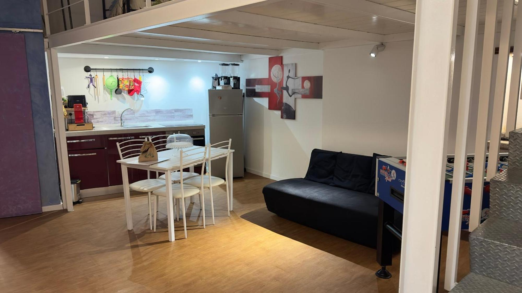 Small Mezzanine Apartment Colosseo Rome Exterior photo